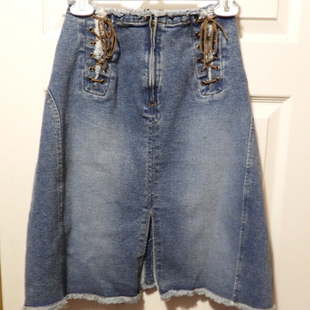2000's Knee Length Skirt